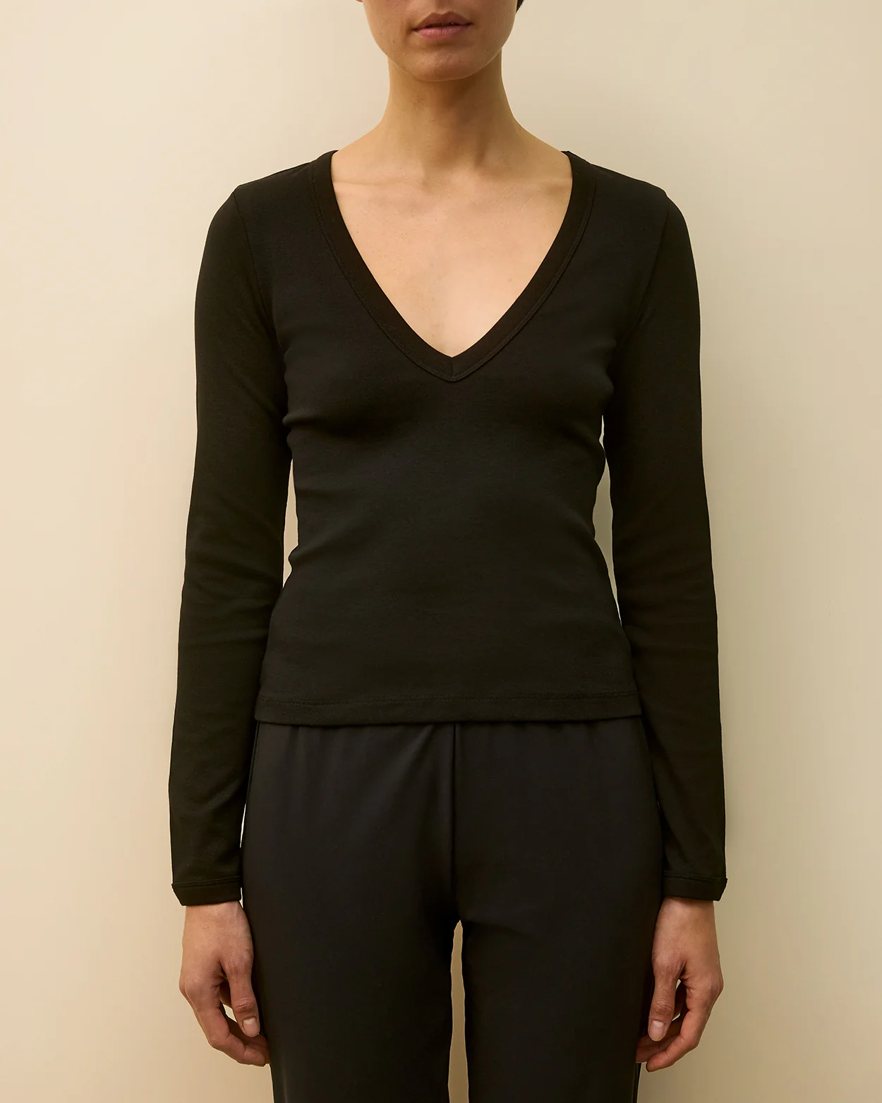 DEWI LONGSLEEVE | Black - Image 4