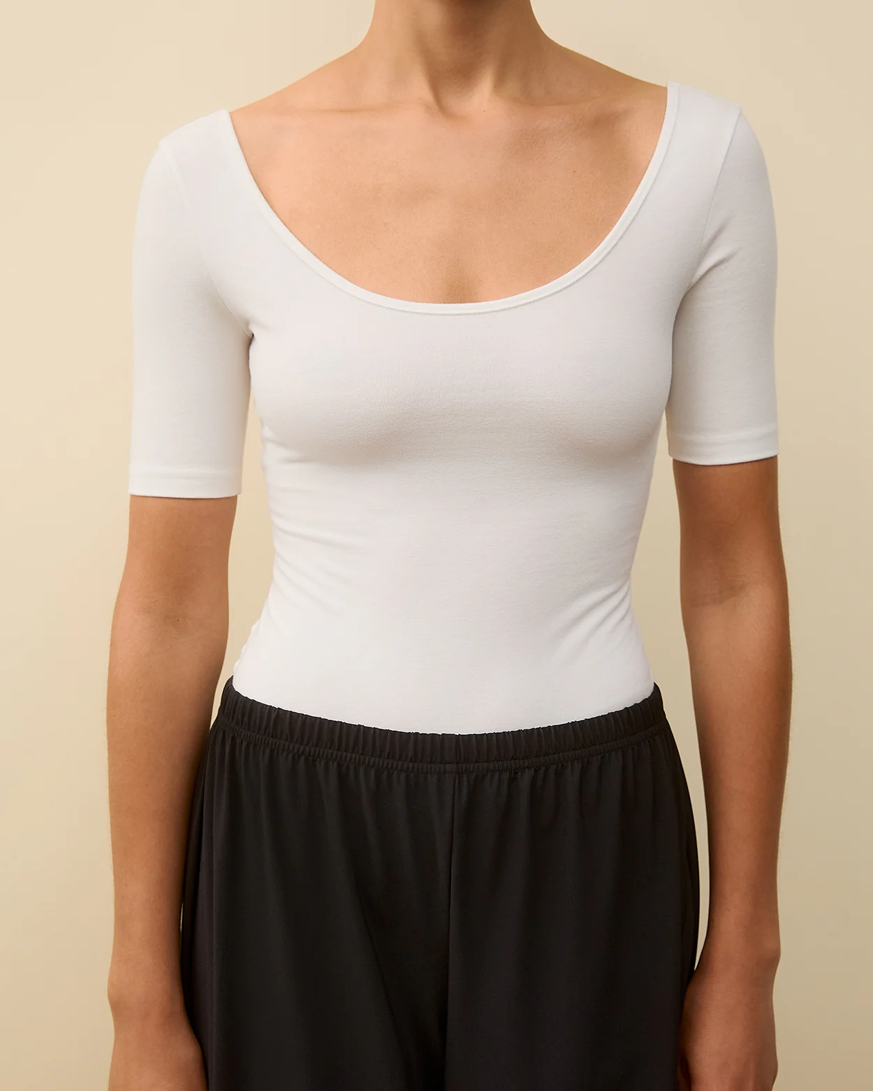 PIEN BODY | White - Image 4